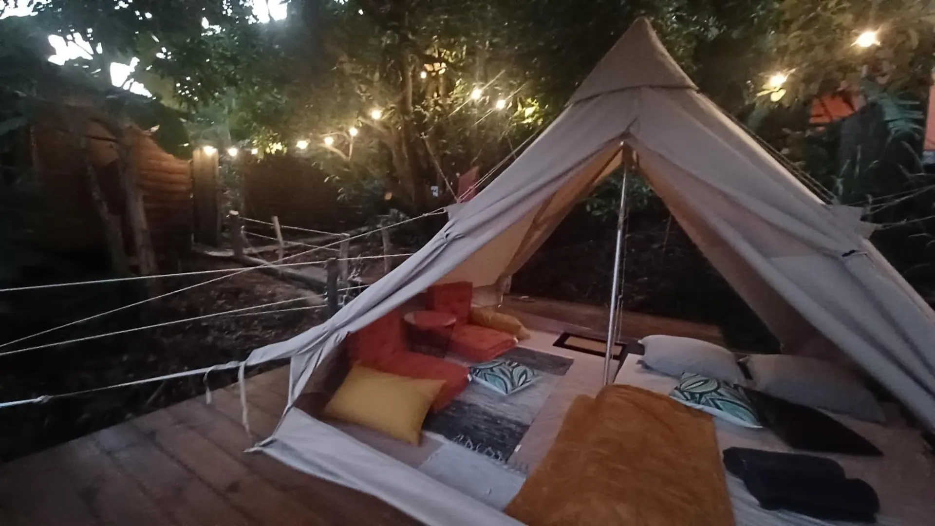 Luxury tent Tipi Bana